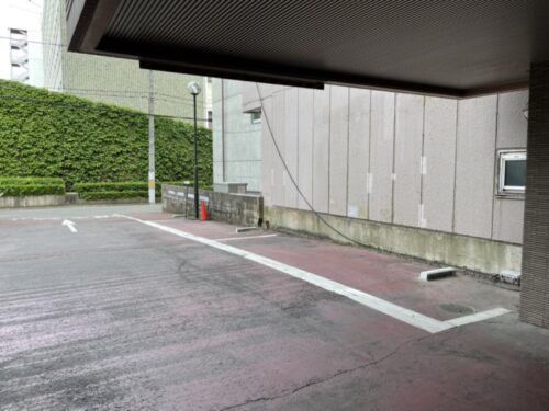 (駐車場)